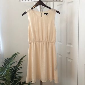 Chic sleeveless dress